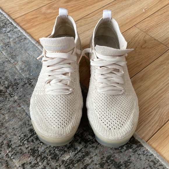 Nike Vapormax - Picture 2 of 3